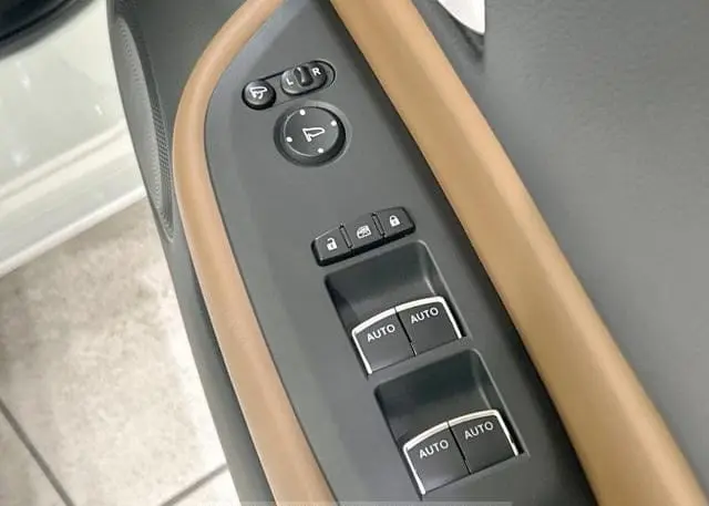 WhatsApp Image 2025-04-14 at 17.02.39 (2).webp