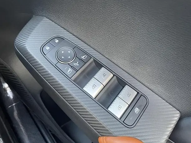 WhatsApp Image 2025-02-26 at 15.32.00 (1).webp