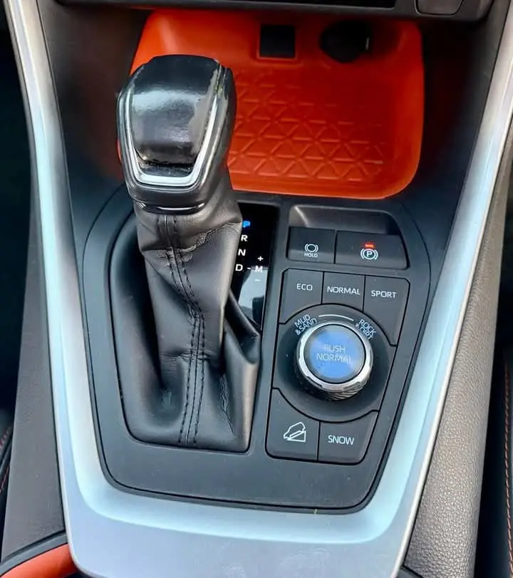 WhatsApp Image 2025-04-07 at 10.55.50 (1).webp