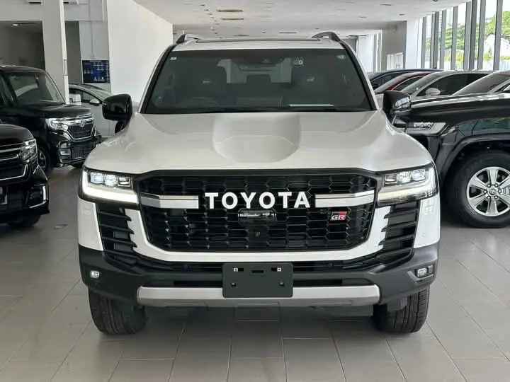 Toyota Land Cruiser 3.5 LC300 GR Sport